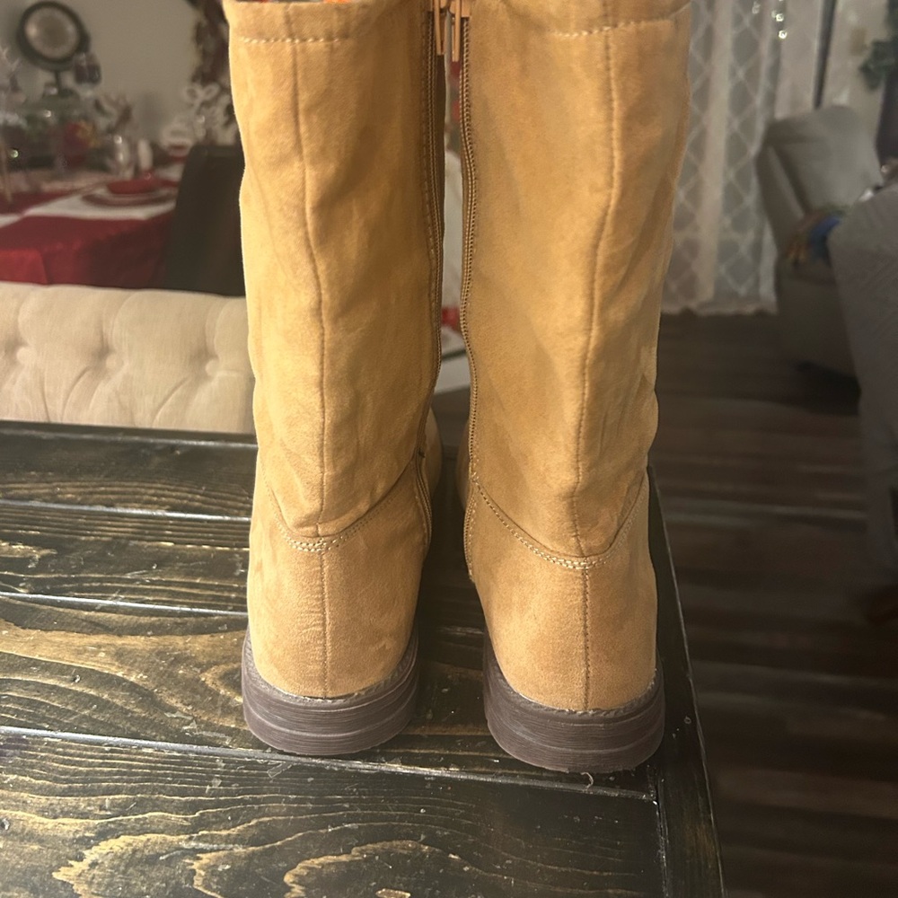 50%offw❤️Muk Luks Tan Winter Boots with Plaid Cuff size 10 New w flaws S21 - Picture 4 of 11